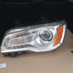 2011-2014 Chrysler 300 Left Headlight 