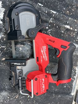 milwaukee fuel m12 band saw