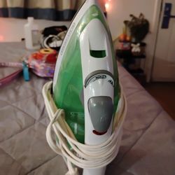 Black And Decker Iron