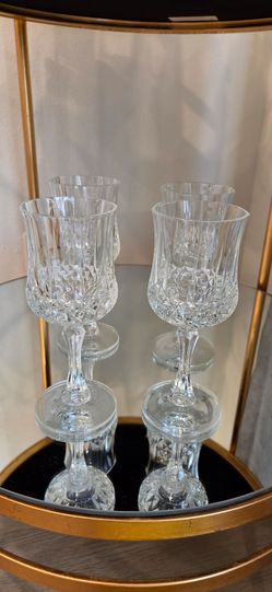 Four Brand New Elegant Vintage-Style Crystal Stemmed Wine Glasses