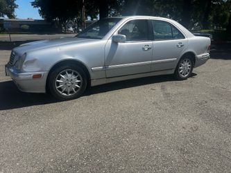 2000 Mercedes e320 smog clean tiptoe