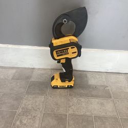 Dewalt DCE 150 Electrical Cable Cutting Tool 20V With Battery ( No Charger)