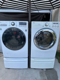 Front Load Washer & Dryer Gas