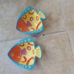2 Small Ceramic Snack Bowls Shaped As Fish
