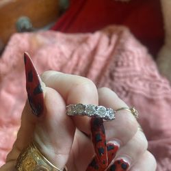 Ladies Ring