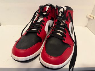 Jordan 1 Mid
