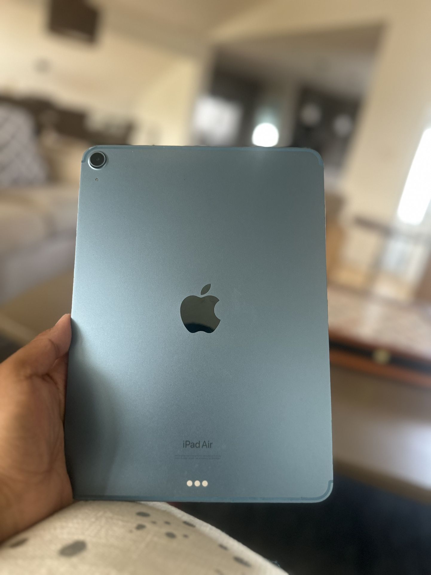 Apple iPad Air 5th Gen 
