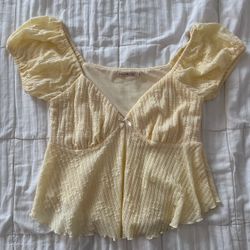 Heart & Hips Yellow Peplum Top