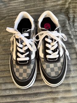 Vans Tennis Shoes