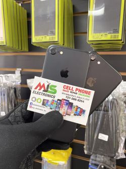 IPHONE 7 32GB UNLOCKED