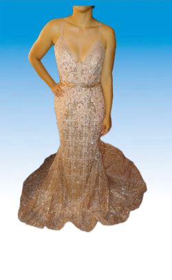 Prom/red Carpet/Wedding GOWN SIZE SMALL OR 3