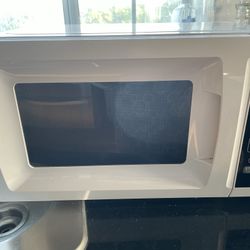 Semi New Microwave 