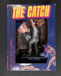 LA Dodgers The Catch Pages/Hernández Bobblehead * New in (Dry, Undamaged) Box