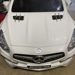 White Mercedes Benz Kids Car- Need Gone Asap