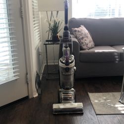 Eureka Upright Vacuum Cleaner
