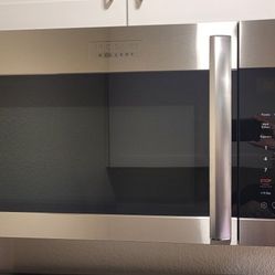 Frigidaire Gallery Microwave 