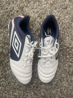 Umbro Soccer Cleats Football Boots FG / AG Men’s Size 11.5