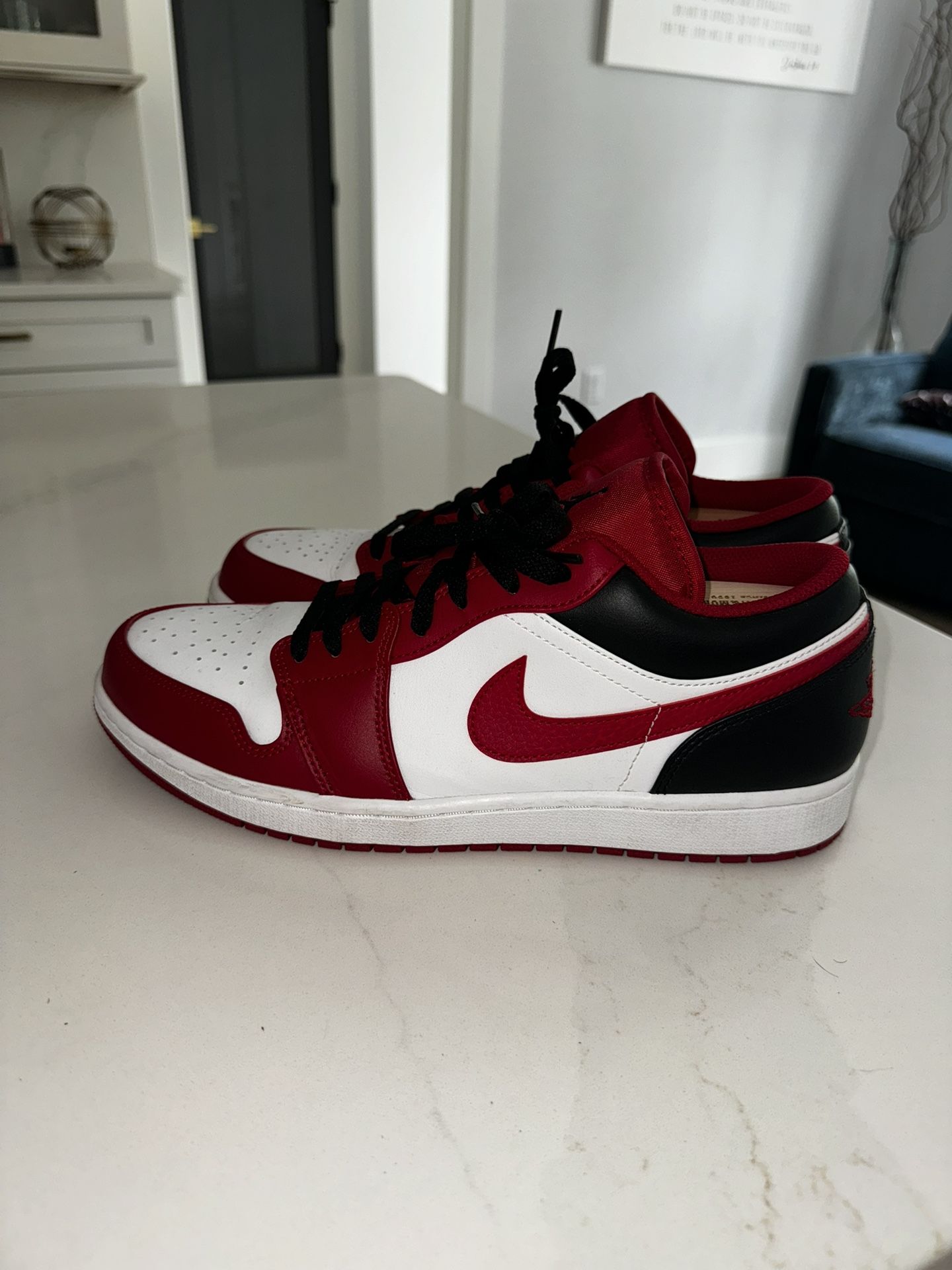 Jordan 1 low "Reverse Black Toe" Men's Size 12