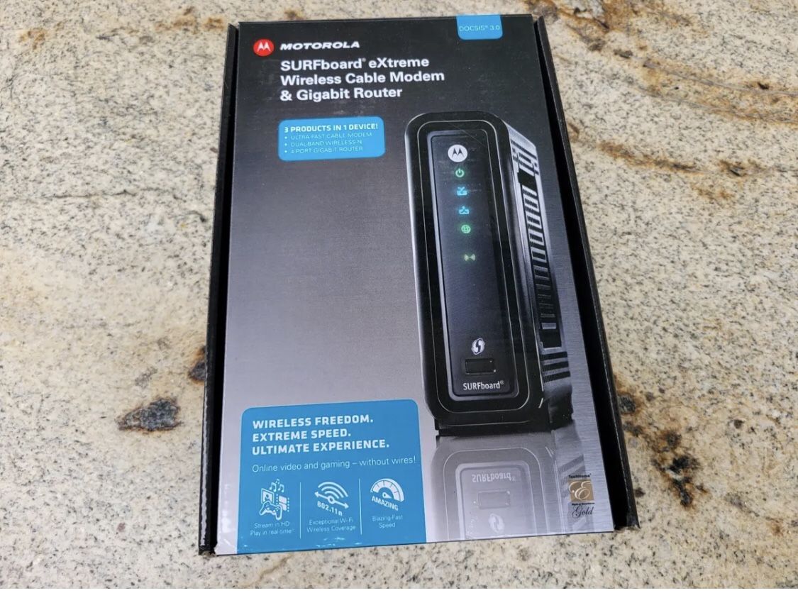 Motorola SBG6580 SURFboard 343 Mbps 4 Port Gigabit Wireless Cable Modem - Black