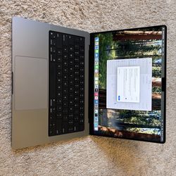 MacBook Pro (2023) 14 inch - M2 Max 12-core, 38-core GPU, 64GB RAM, 512GB SSD