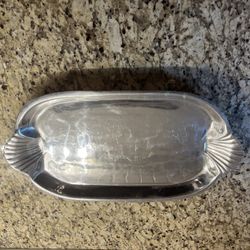 Vintage Wilton Co. Pewter Serving Platter / Tray, Oval, Shell Handles  18” x 10”