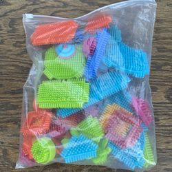 Snap Building Pieces 30 Plus Pieces