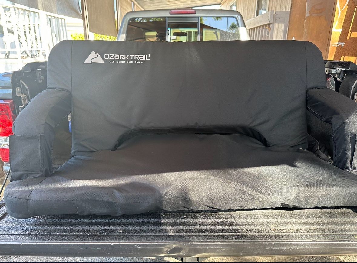 Ozark Trail Easy-Fold Tailgating Outdoor Couch, Black, Stadium Seat