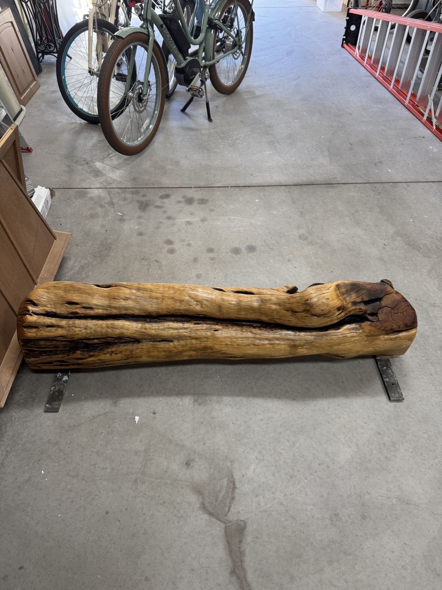 Custom Log Mantle