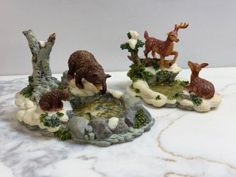 Winter Wildlife Miniature Scenes Set of 2 – Bear and Deer