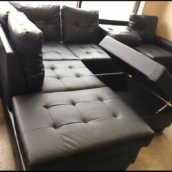 Heights Black Sectional With Ottoman 