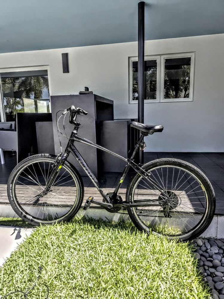 Specialized Roll 2.0 Bike L Frame