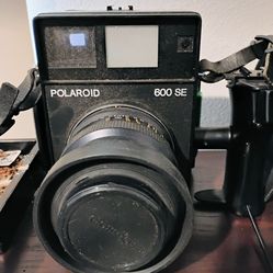 Old school Polaroid 600 SE