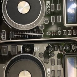 DJ Equipment Tabletop cd and mP3 Players