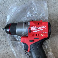 Milwaukee M12 FUEL 1/2 Inch Hammer Drill 