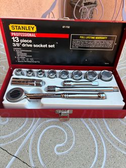 Vintage Stanley professional 13 piece 3/8 Drive socket set in pristine condition. Price is firm.