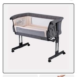 Mika Mickey Portable Bedside Bassinet