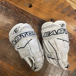 Easton Hockey Gloves 