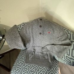 Hollister And American Eagle Men’s Sweater In medium