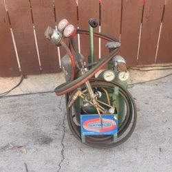 SMALL PORTABLE GAS WELDER