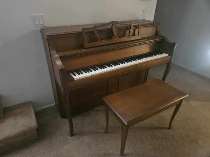 Hardman Piano