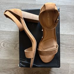 Lane Bryant Shoes Size 9