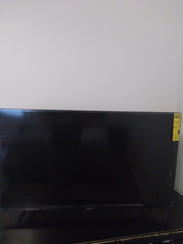 40in Roku Hisense Smart Tv