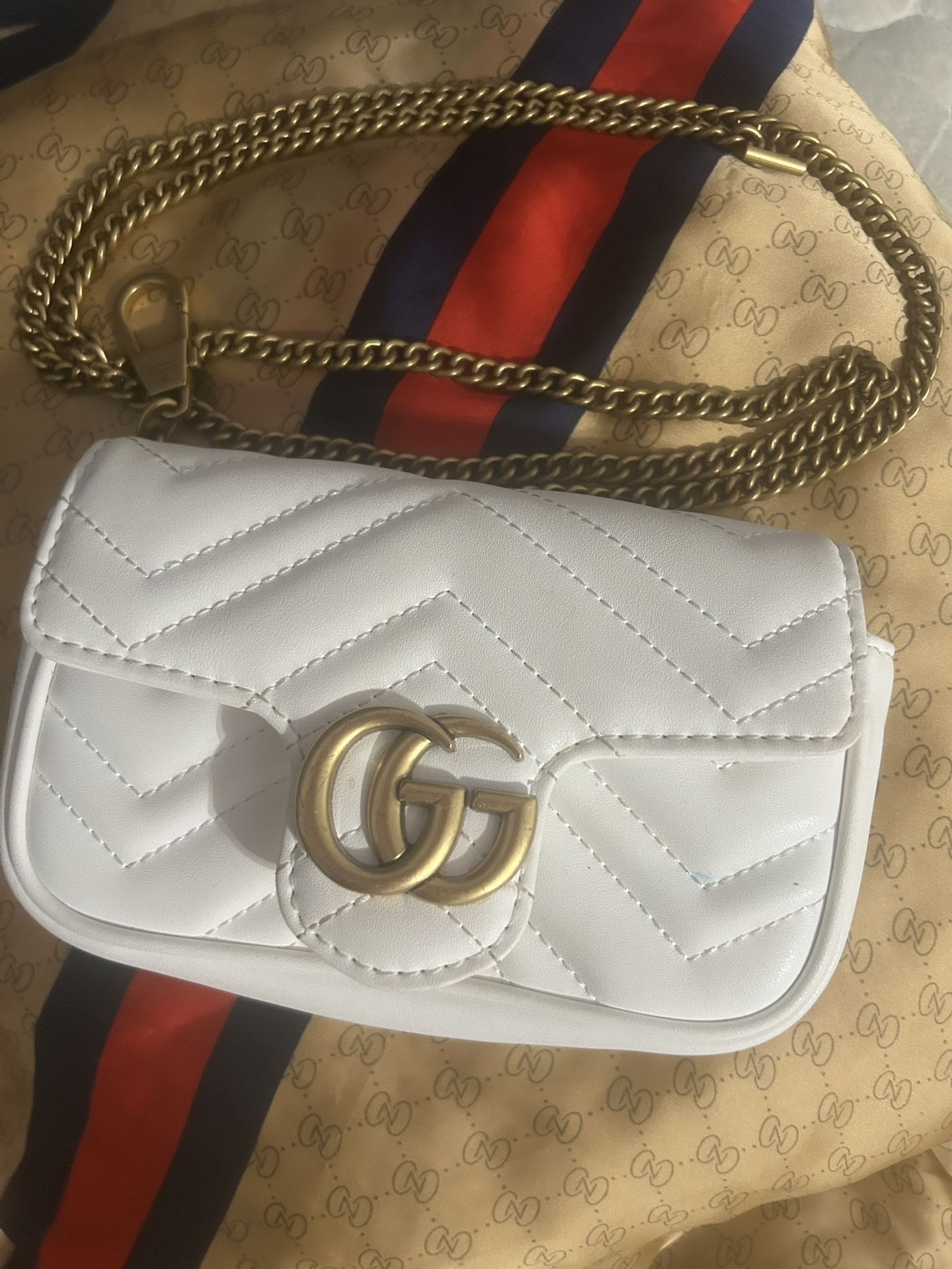 Gucci  Crossbody Bag