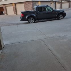 2010 Ford Explorer Sport trac 