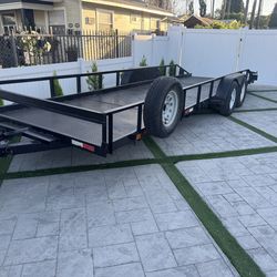 Selling my car all metal 7 x 26 deck, clean title, electric brakes, new tires ready for the desert