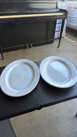 Set of 2 White Ceramic Serving Platters