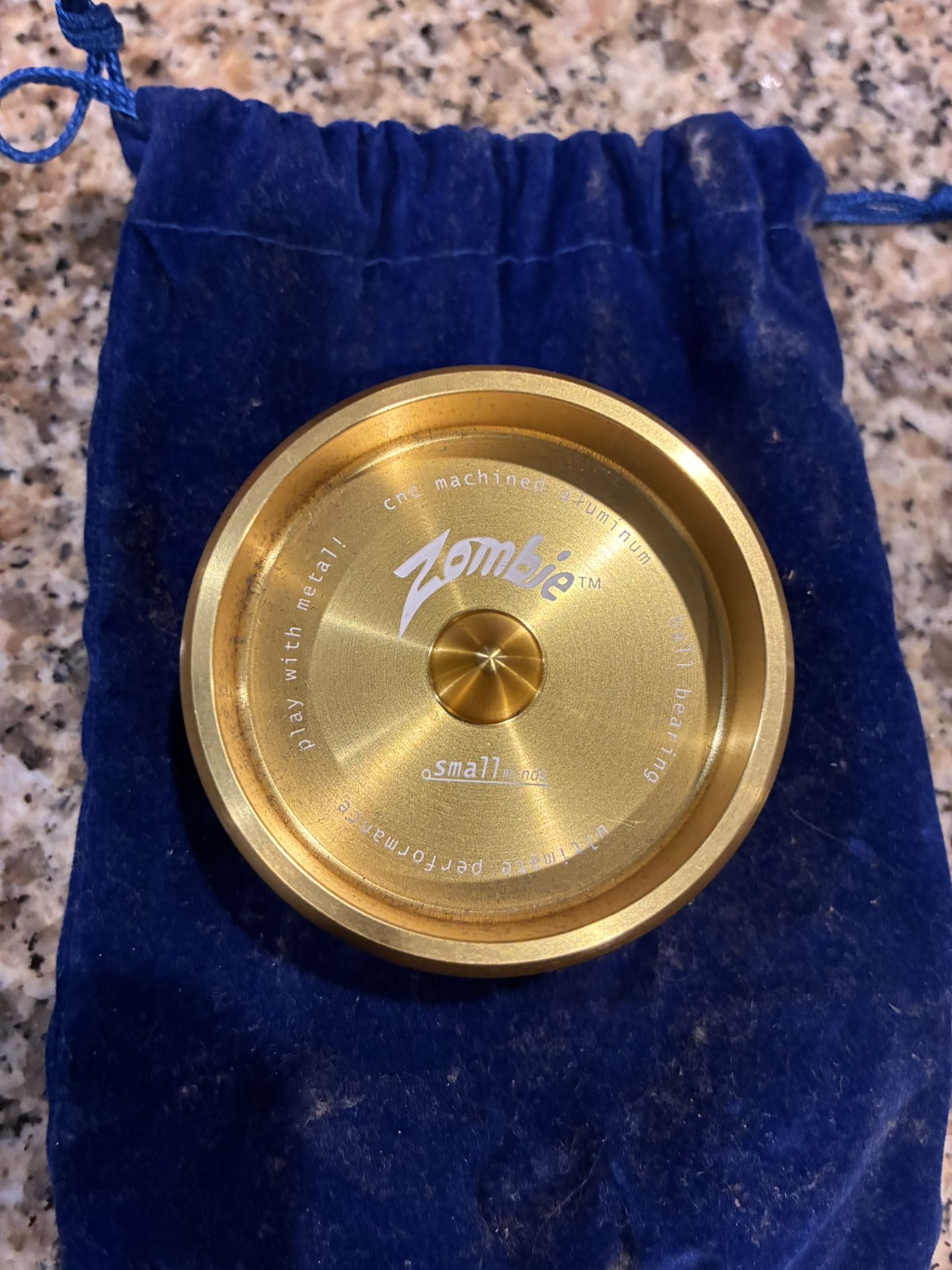 Gold Zombie Yo Yo Never Used 25$