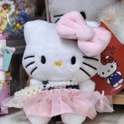 Hello Kitty, plush keychain
