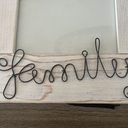 Farmhouse Family Frame