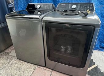 Samsung active wash •water jet •smart care• top load washer and electric dryer! ( immaculate conditions) used like new !